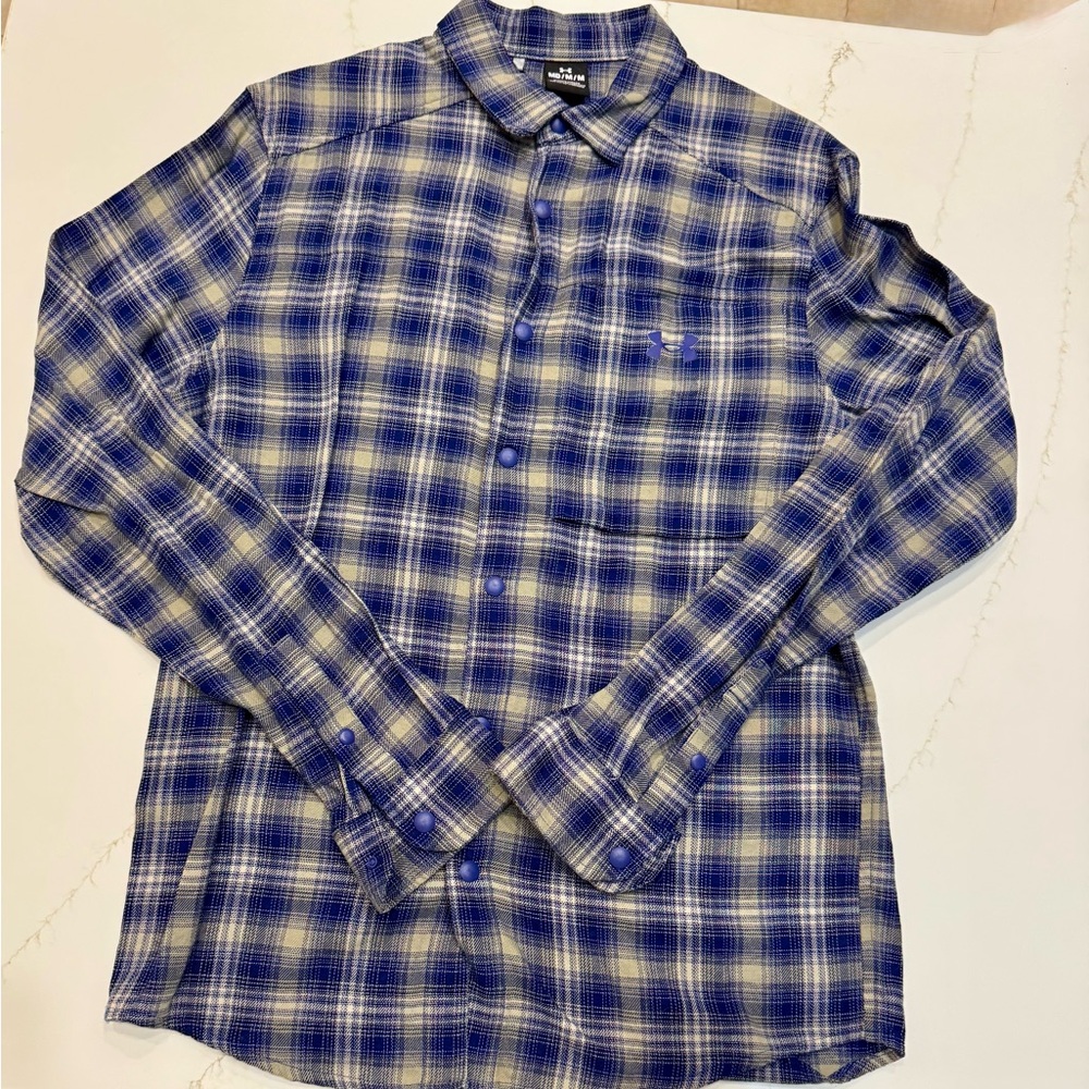 Under Armour Blue and Cream Plaid Shirt snap button down size medium EUC